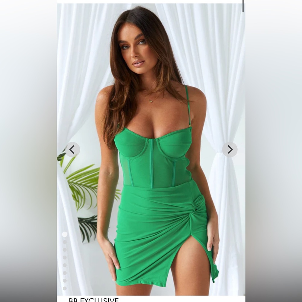 Beginning boutique samia green mini dress